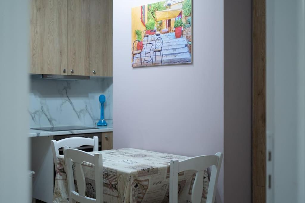 Metaxourgio 2Nd Floor Apartment เอเธนส์ ภายนอก รูปภาพ