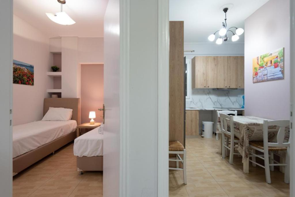 Metaxourgio 2Nd Floor Apartment เอเธนส์ ภายนอก รูปภาพ