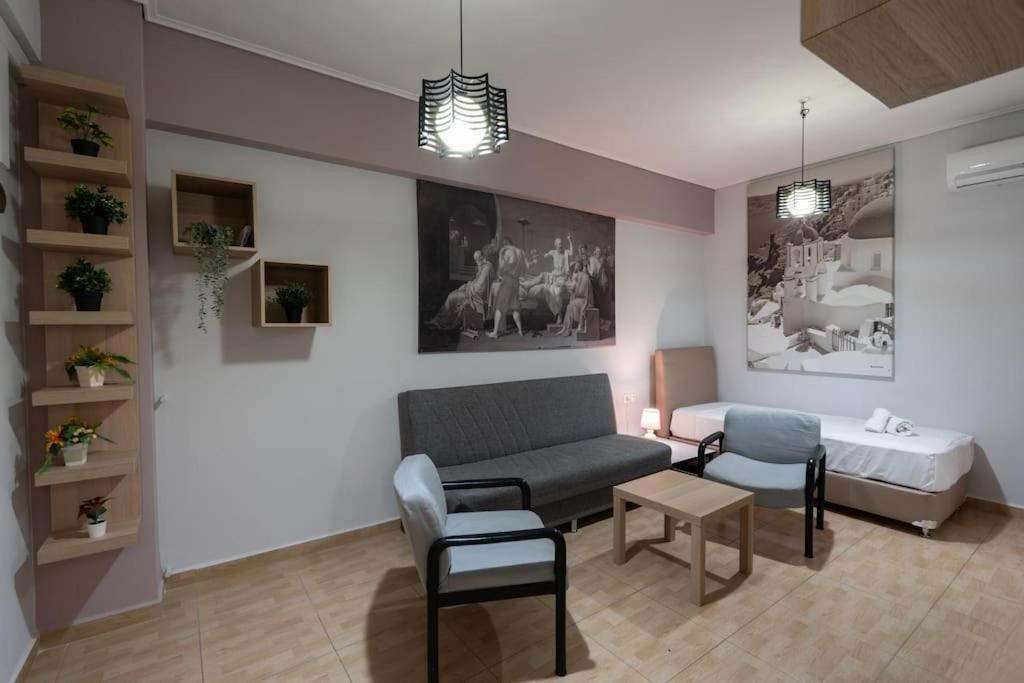 Metaxourgio 2Nd Floor Apartment เอเธนส์ ภายนอก รูปภาพ